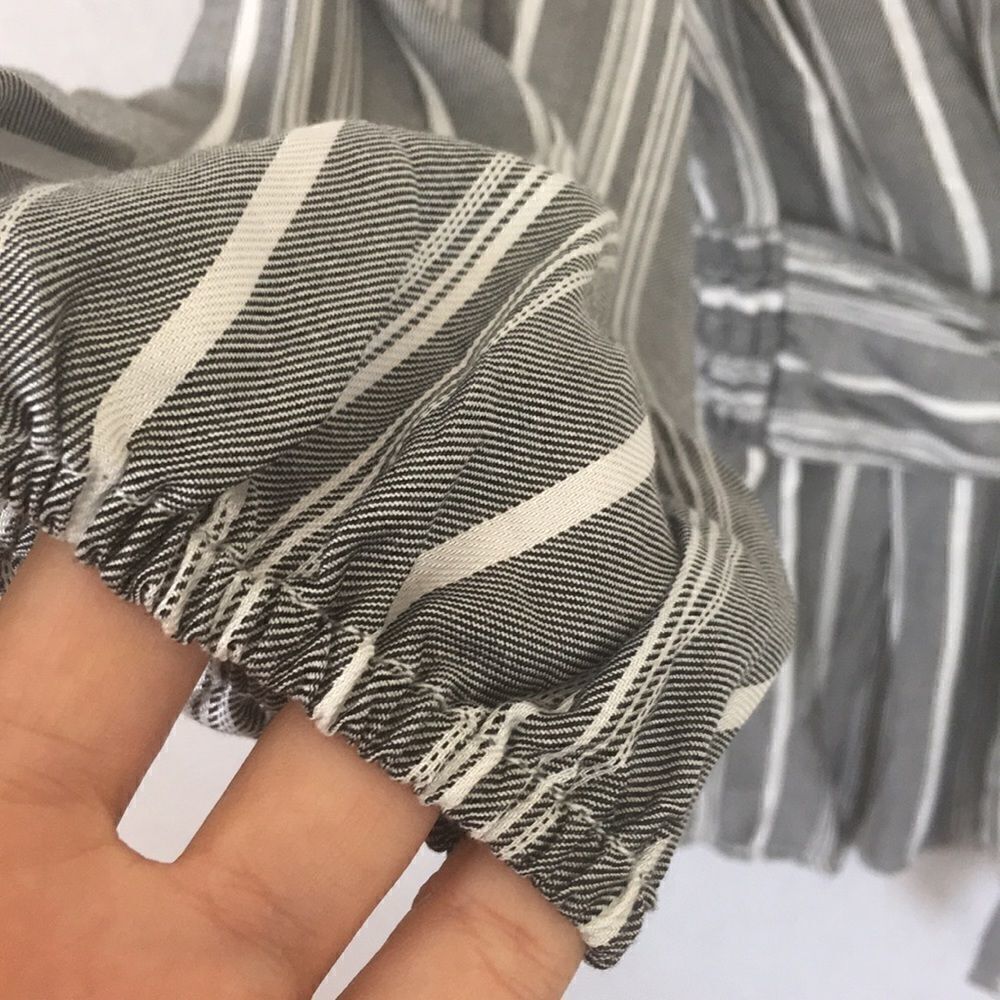 🅢🅐🅛🅔 Max Studio Striped Top - Picture 6 of 14